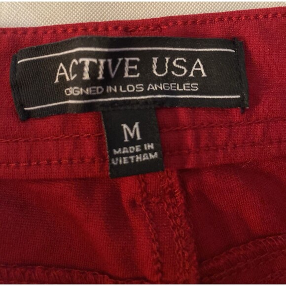 Active USA Shorts Size M Flat Front Stretch Activewear 5 Pocket Cheeky Beach Red - Picture 3 of 8
